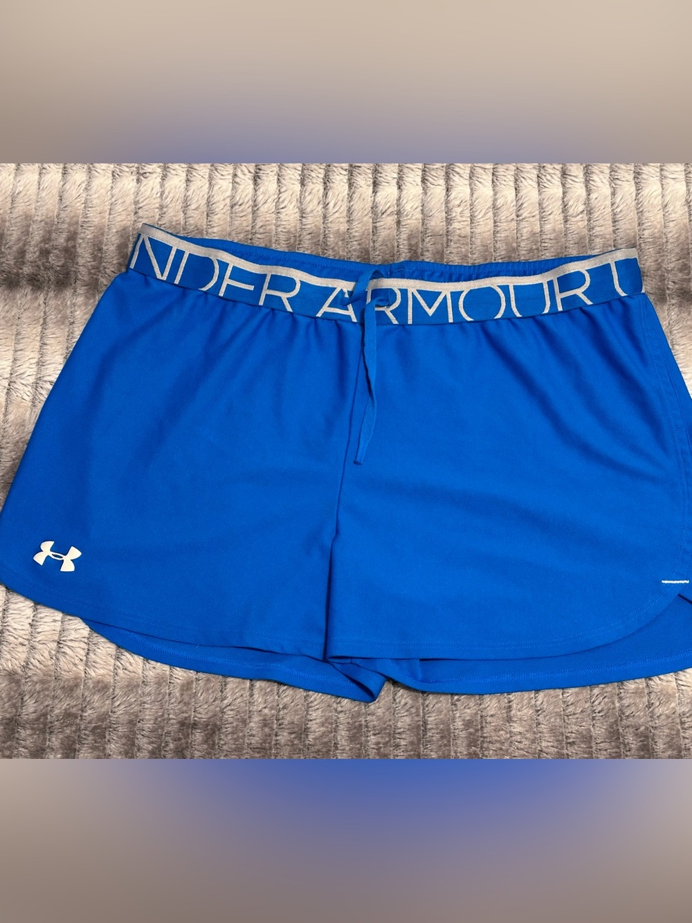 Under Armour Athletic Short 
Size Large